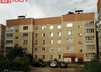 Продам 2-ком. квартиру, 48.9 м2, поселок городского типа Чистые Боры, Лесной микрорайон, 13