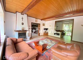 Сдача в аренду дома, 500 м2, деревня Александровка, Центральная улица, 18