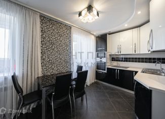 Продажа трехкомнатной квартиры, 97 м2, Липецкая область, улица Катукова, 23