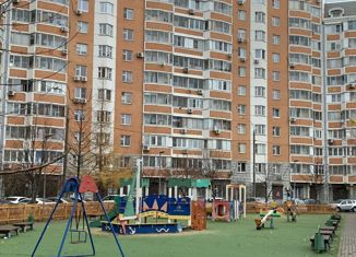 Продам двухкомнатную квартиру, 51.9 м2, Москва, Святоозёрская улица, 32, метро Лухмановская