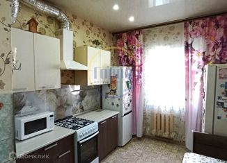 Продам 3-комнатную квартиру, 55 м2, Челябинская область, Новороссийская улица, 55