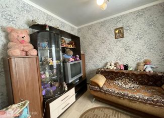 Продажа четырехкомнатной квартиры, 60 м2, Рыбное, Большая улица, 37