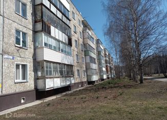 Продается трехкомнатная квартира, 67.5 м2, поселок городского типа Мурыгино, Набережная улица, 5