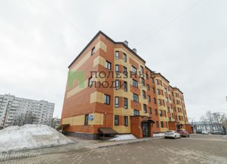 Продажа четырехкомнатной квартиры, 150 м2, Череповец, улица Дзержинского, 73