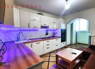 Продам трехкомнатную квартиру, 90 м2, Самарская область, Молодёжная улица, 14