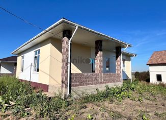 Продам дом, 110 м2, деревня Зинино