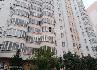 Продам 1-ком. квартиру, 35 м2, Курская область, проспект Победы, 24