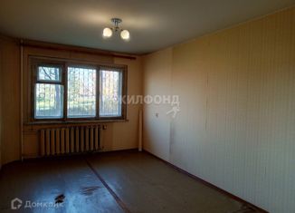 Продается двухкомнатная квартира, 42.9 м2, Бердск, Микрорайон, 13