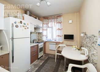 Продам трехкомнатную квартиру, 62 м2, Омская область, улица Масленникова, 21