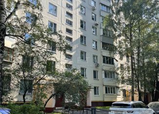 Продаю 2-комнатную квартиру, 45 м2, Москва, улица Миклухо-Маклая, 51к1, метро Калужская