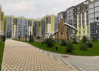 Продается 2-ком. квартира, 43 м2, Волгоград, улица Константина Симонова, 2А, ЖК Квартал