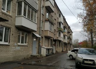 Продажа 1-комнатной квартиры, 32.8 м2, Петергоф, улица Дашкевича, 6