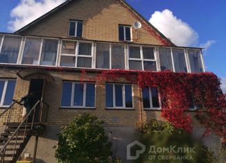 Продам дом, 350 м2, посёлок городского типа Янтарный, улица Балебина