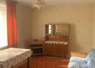 Продается 2-ком. квартира, 42 м2, Невьянск, улица Чкалова, 18А