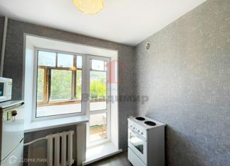 Продам 2-ком. квартиру, 36 м2, Находка, Нахимовская улица, 25