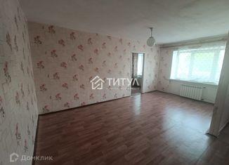 Продажа 2-ком. квартиры, 45.5 м2, Кемерово, проспект Шахтёров, 73
