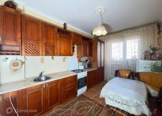 Продается 3-ком. квартира, 97.3 м2, Железногорск, улица Сентюрева, 13к2