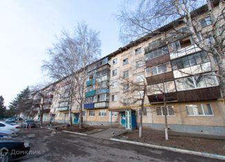Продажа 2-комнатной квартиры, 41.5 м2, Альметьевск, улица Толстого, 4