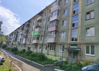 Продается 2-комнатная квартира, 45.5 м2, Ижевск, улица Коммунаров, 228, Центральный жилой район