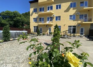 Продаю дом, 300 м2, поселок городского типа Новомихайловский