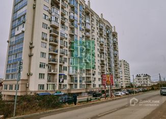 Продаю 3-ком. квартиру, 134.6 м2, Севастополь, Маячная улица, 33, ЖК Эталон