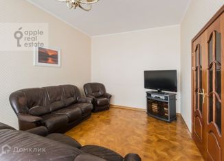 Сдается трехкомнатная квартира, 110 м2, Москва, улица Удальцова, 46, район Проспект Вернадского