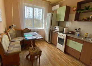 Продажа четырехкомнатной квартиры, 80 м2, Омская область, посёлок Ростовка, 17