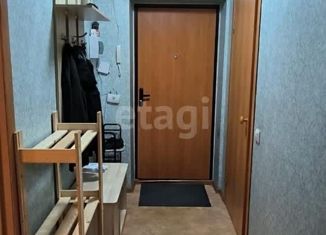 Сдается 1-ком. квартира, 1000 м2, Алапаевск, улица Николая Островского, 8К2