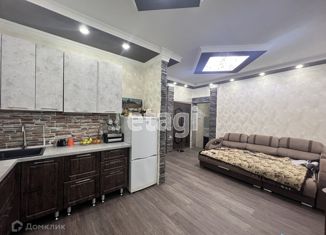 Трехкомнатная квартира на продажу, 52 м2, город Семилуки, улица Героев Космоса, 22