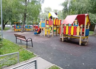 Продается 2-комнатная квартира, 52.1 м2, Москва, улица Исаковского, 2к2, метро Мякинино