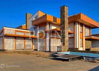 Продаю дом, 1000 м2, коттеджный поселок Монтевиль