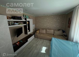 Продается 2-комнатная квартира, 53 м2, Астрахань, улица 11-й Красной Армии, 4к2, Кировский район