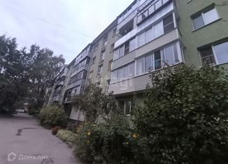 Продается 3-комнатная квартира, 50.8 м2, Калужская область, улица Суворова, 11