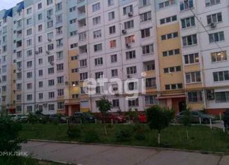 Продажа 3-ком. квартиры, 75 м2, Энгельс, Пролетарская улица, 1