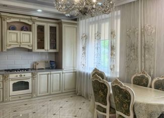 Продается 3-комнатная квартира, 106 м2, Ставропольский край, Кипарисовая улица, 2к1