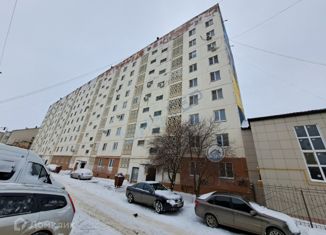 Продаю 4-комнатную квартиру, 80.1 м2, Элиста, 2-й микрорайон, 13, 2-й микрорайон