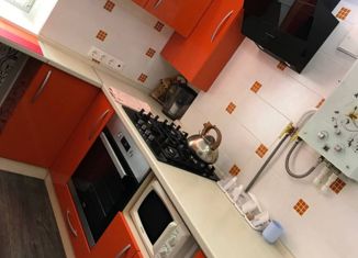 Сдается в аренду 2-комнатная квартира, 56 м2, Шуя, улица Ленина, 5