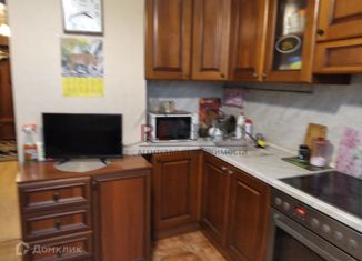 Сдаю в аренду двухкомнатную квартиру, 60 м2, Москва, Боровское шоссе, 36, метро Рассказовка