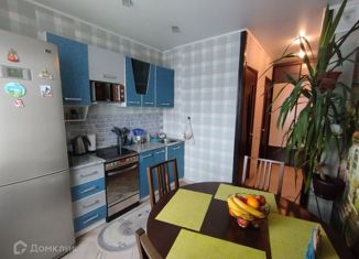 Продается двухкомнатная квартира, 49.7 м2, Прокопьевск, улица Есенина, 26