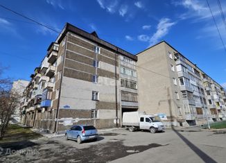 Продается 2-комнатная квартира, 32.9 м2, Тюмень, Военная улица, 27, Калининский округ
