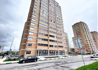 Продам двухкомнатную квартиру, 65.6 м2, Тула, улица Макаренко, 34, ЖК Солнечный