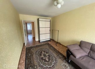 Продажа 2-комнатной квартиры, 50 м2, Липецк, улица Космонавтов, 11