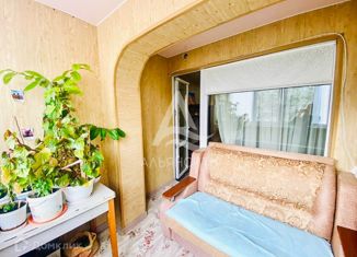 Продам четырехкомнатную квартиру, 85.3 м2, Алушта, Юбилейная улица, 4