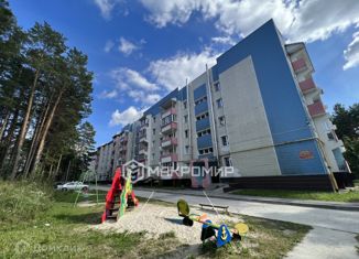 Продам двухкомнатную квартиру, 54 м2, Фокино, улица Карла Маркса, 53