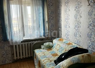 Сдаю в аренду 1-комнатную квартиру, 14 м2, Владивосток, улица Адмирала Кузнецова, 61