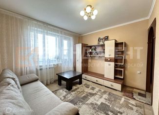 1-комнатная квартира на продажу, 32 м2, село Беловское, улица М. Ушаковой, 1А