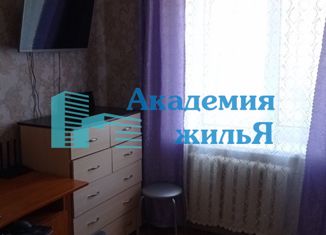 Продаю комнату, 12.4 м2, Балаково, улица Комарова, 148