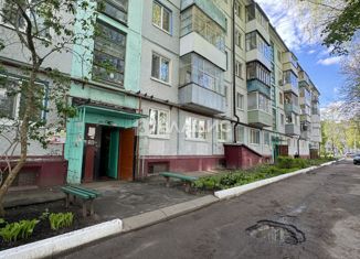 Трехкомнатная квартира на продажу, 54.4 м2, Брянская область, улица Костычева, 35
