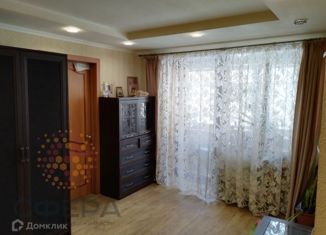 Продается 2-комнатная квартира, 43.8 м2, Новосибирск, Красноуфимская улица, 2