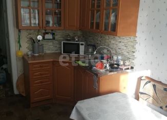 Продаю 2-ком. квартиру, 50.9 м2, Симферополь, улица 60 лет Октября, 11, Центральный район